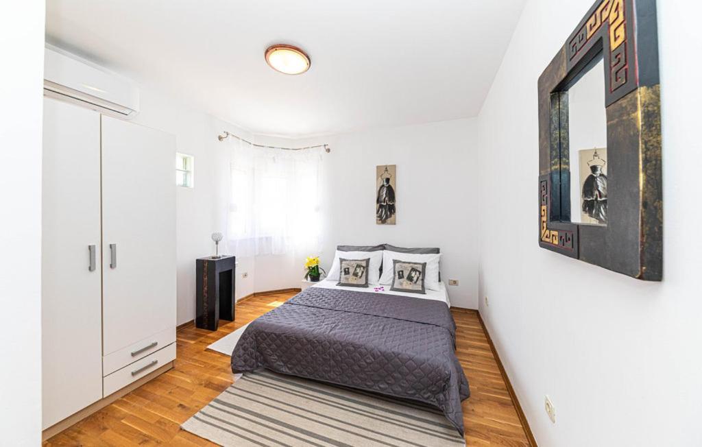 פודסטראנה Luksuzna Villa Sa Privatnim Unutarnjim Bazenom Villa Garden מראה חיצוני תמונה